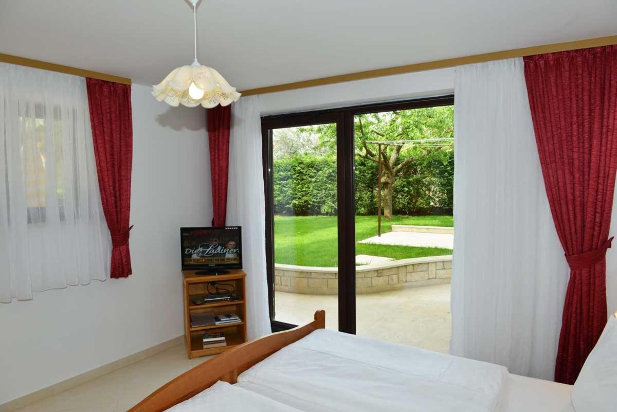 Apartments Mina Poreč Eksteriør billede